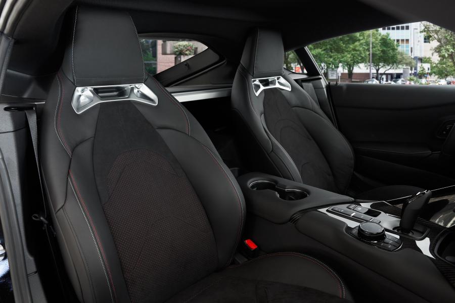 Интерьер Toyota GR Supra 2.0 (A90) 2020 года  (NA) (фото 38 из 40)